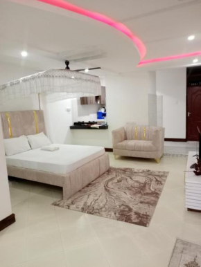 CALITWAPA BEACH ROAD STUDIO APARTMENT